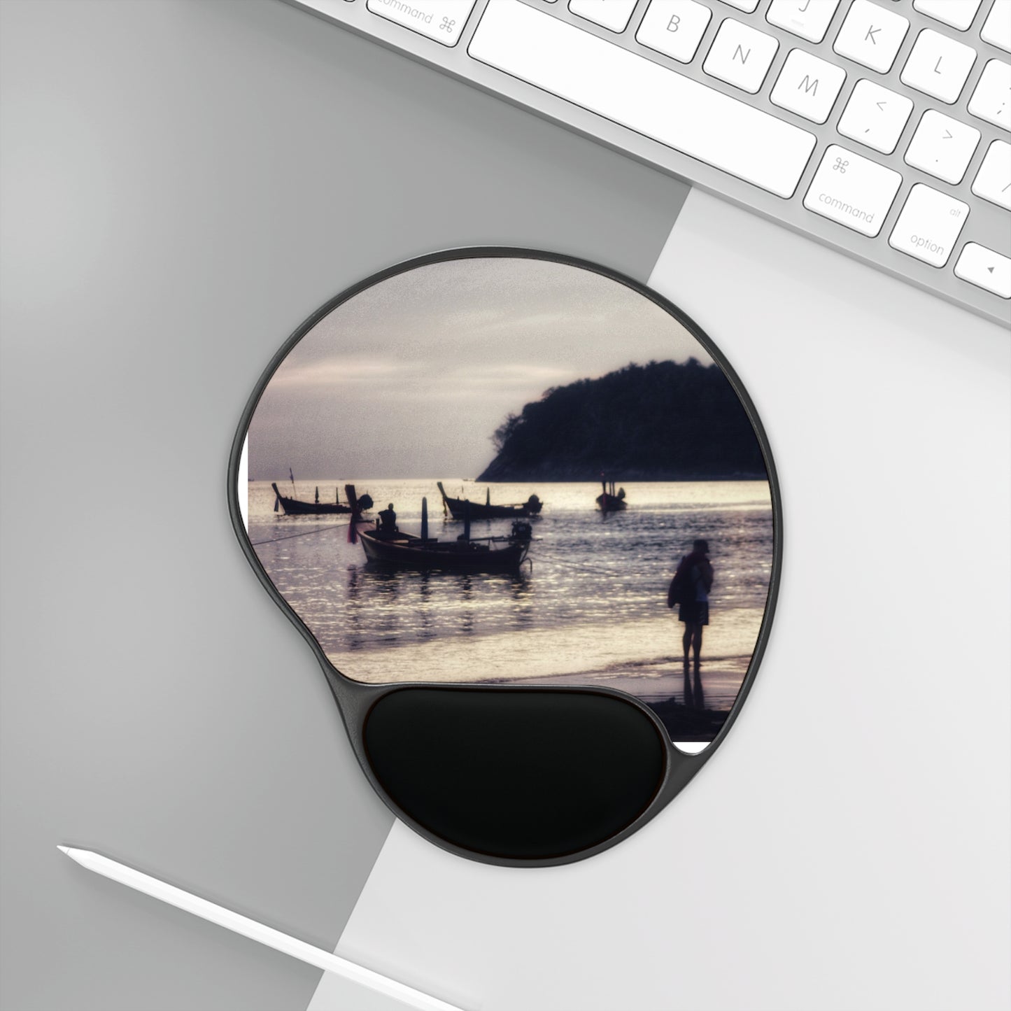 Mouse Pad With Wrist Rest