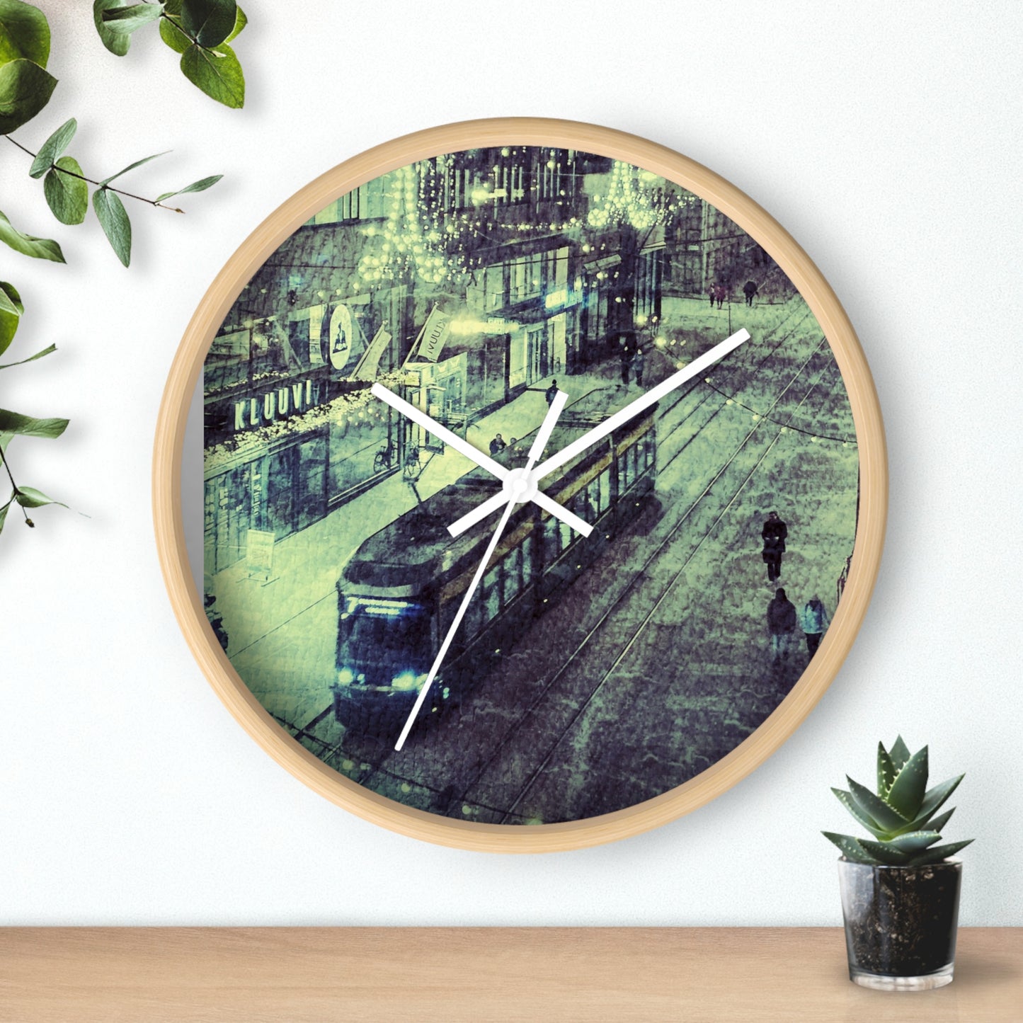 Vintage Streetcar Wall Clock — Retro City Tram Art Clock