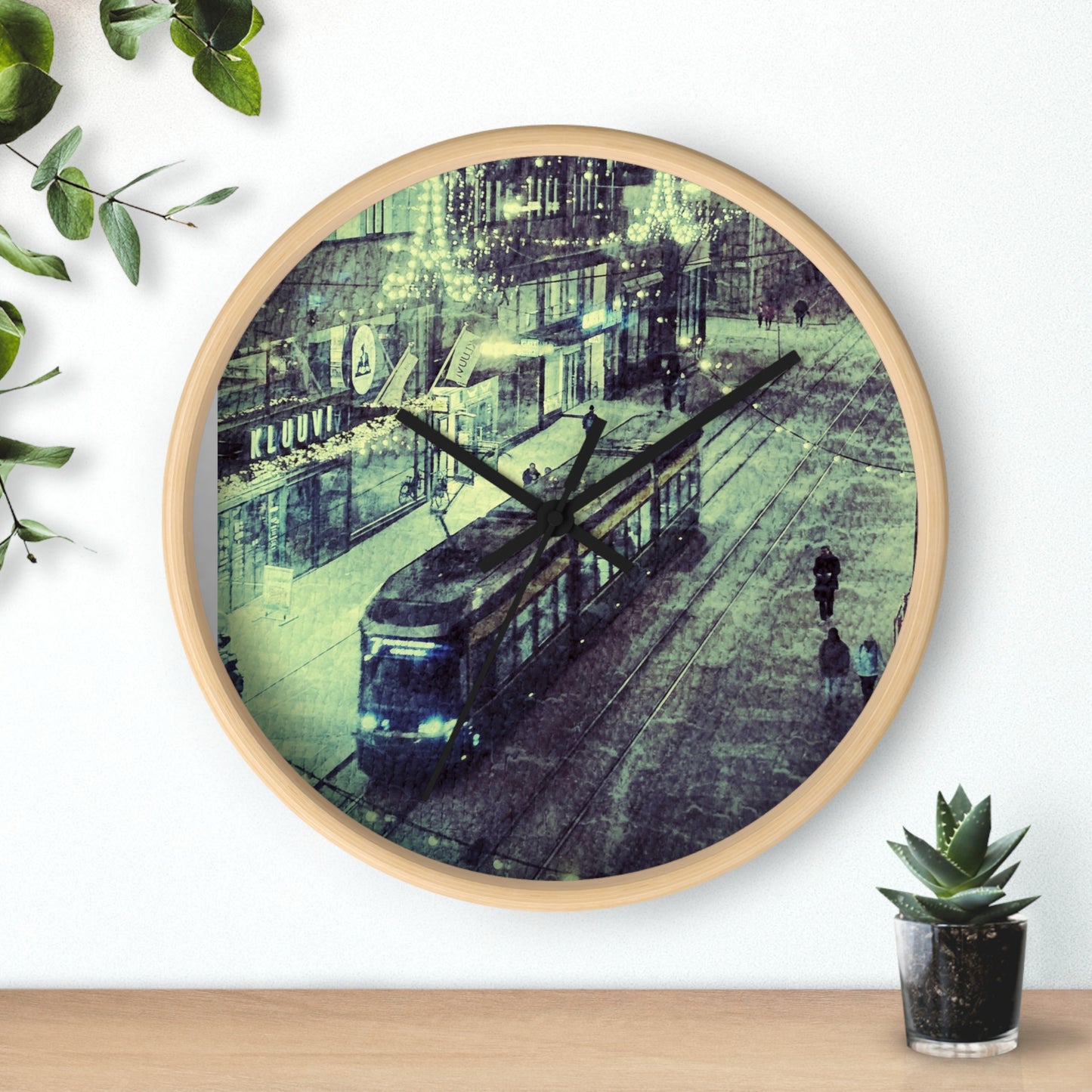 Vintage Streetcar Wall Clock — Retro City Tram Art Clock